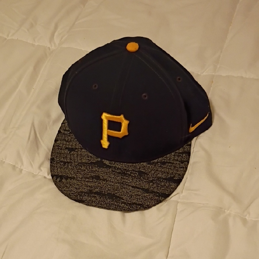 Nike Navy and Yellow Pittsburgh 'P' Logo Baseball Cap